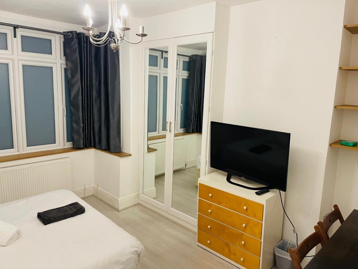 London Rooms With Free Parking 134 Edgware Exterior foto